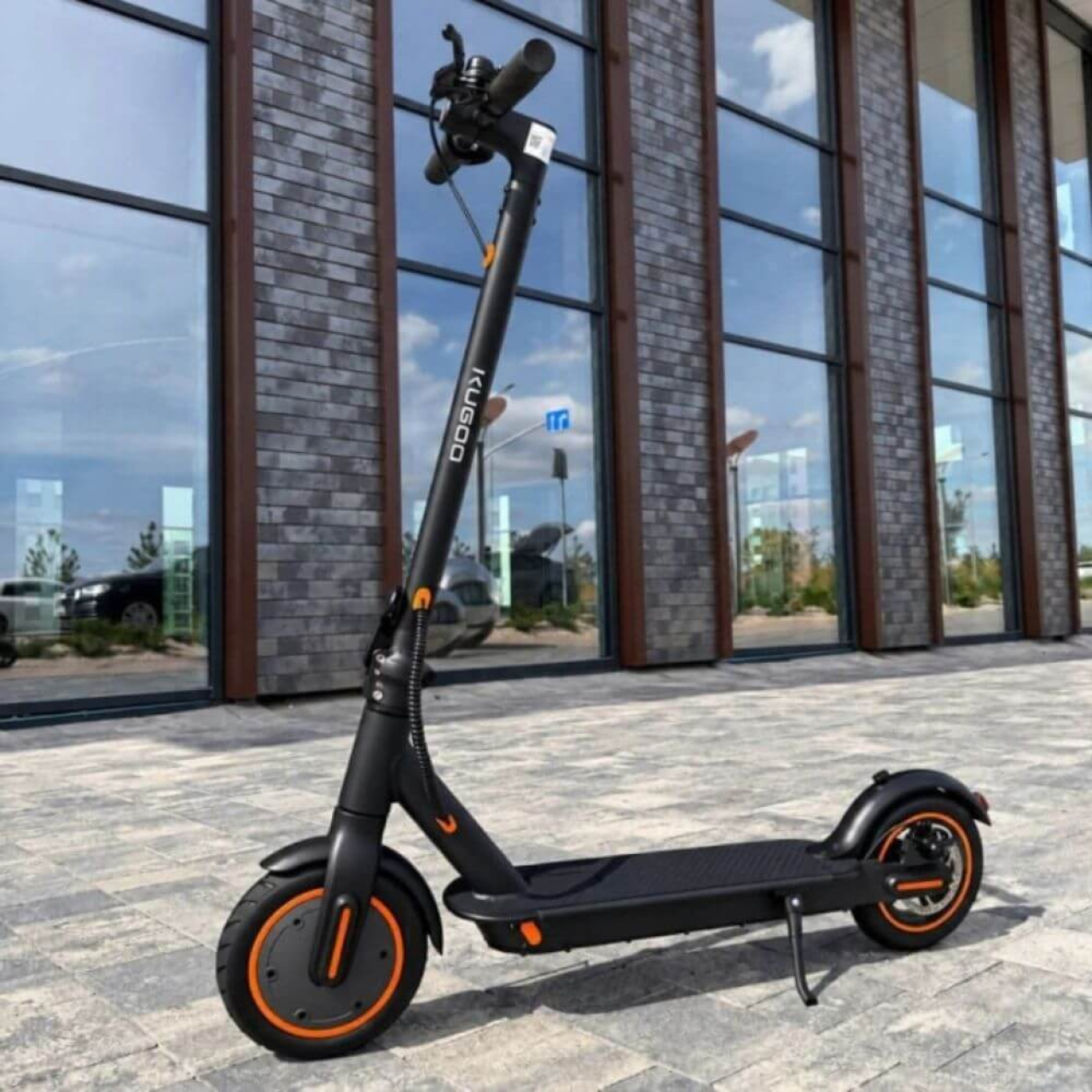 Електросамокат KUGOO M365 PRO Black — 600W, 12,4Ah, до 30 км/год, 8,5", Фото 1