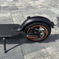 Електросамокат KUGOO M365 PRO Black — 600W, 12,4Ah, до 30 км/год, 8,5", Фото 2