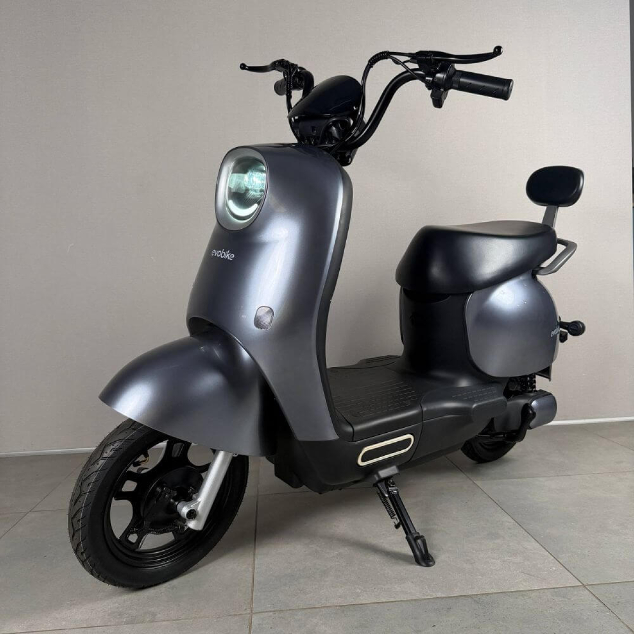 Електровелосипед EVOBIKE UNO 800W 48V 20Ah графітового кольору — двомісна модель із графеновим акумулятором та подвійною амортизацією, Фото 1