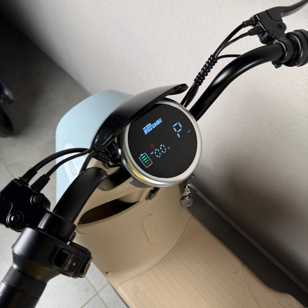 Електровелосипед EVOBIKE UNO 800W 48V 20Ah блакитного кольору — двомісна модель із графеновим акумулятором та подвійною амортизацією, Фото 4