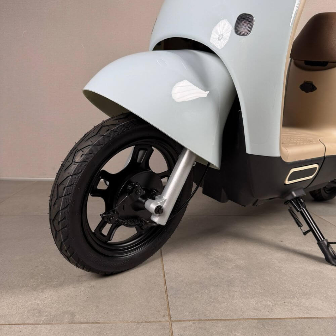 Електровелосипед EVOBIKE UNO 800W 48V 20Ah блакитного кольору — двомісна модель із графеновим акумулятором та подвійною амортизацією, Фото 8