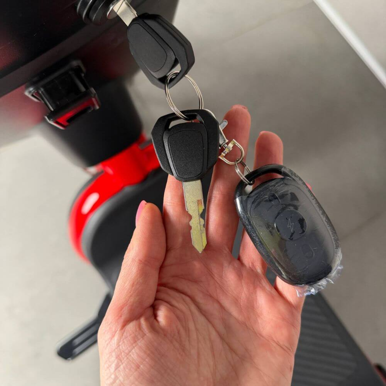 EVOBIKE Atlas 600W 48V 20Ah Красный — электровелосипед для ежедневных поездок по городу, Фото 4