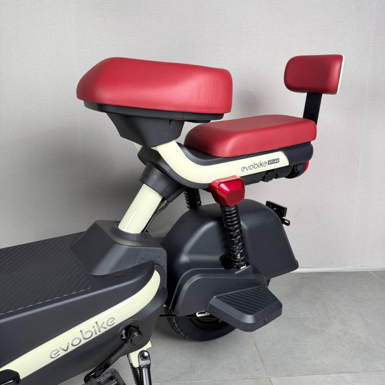 EVOBIKE Atlas 600W 48V 20Ah Молочный — электровелосипед для ежедневных поездок по городу, Фото 12